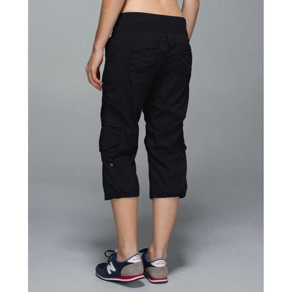Lululemon Yoga Camp Crop Cargo Capri Dance Studio Swift Drawstring Black - Picture 3 of 10